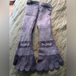 Injinji hiking crew toe socks